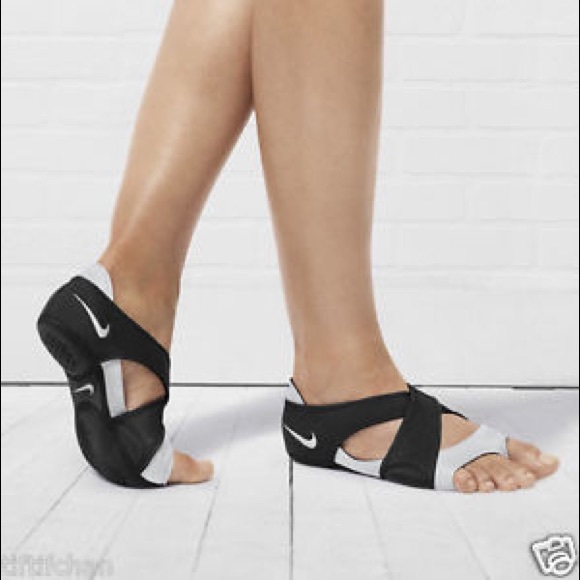 nike studio wrap shoes